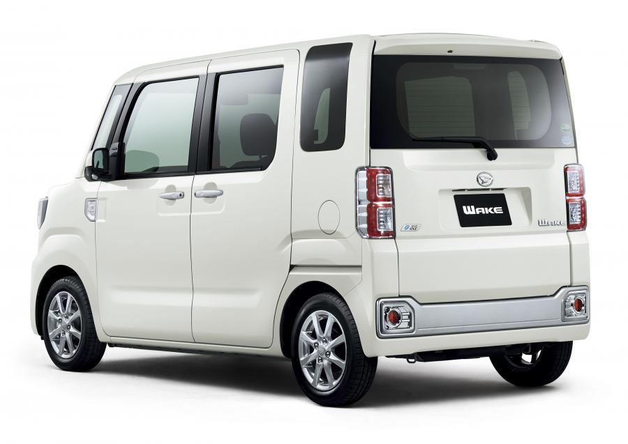  Daihatsu Wake 2014 года  (фото 5 из 12)